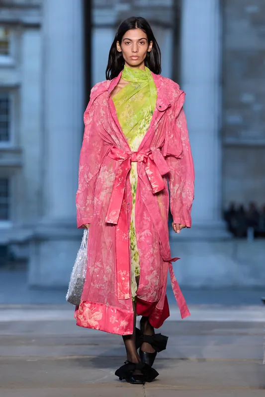 Практични комбинации на бои за секојдневие -- работа, викенд и вечер