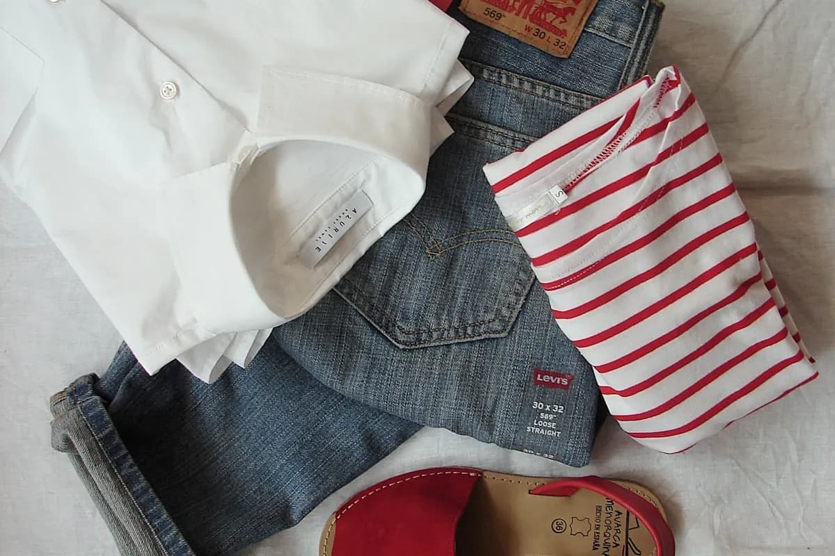 Минимална гардероба со основни парчиња за пролет