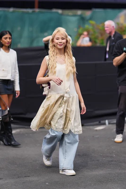 Drop-waist фустан тренд 2026 -- ретро кројка со модерен twist