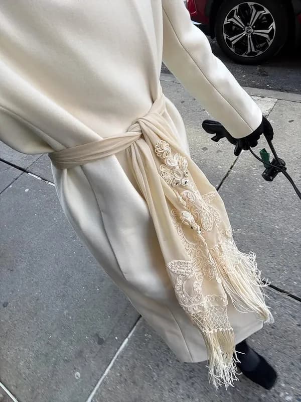 5 начини за стилизирање марама -- од врат до чанта